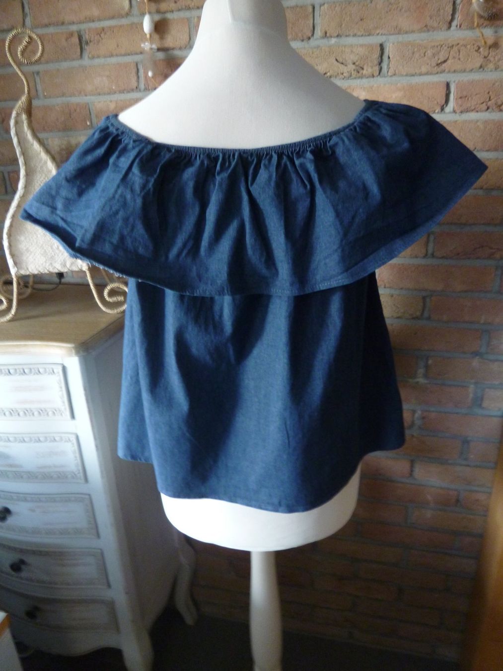 Camicette: blaue Jeans-Carmenbluse  Bluse Gr. M NUNA LIE – Usato da Dättlikon venduto da Mamakuga 5
