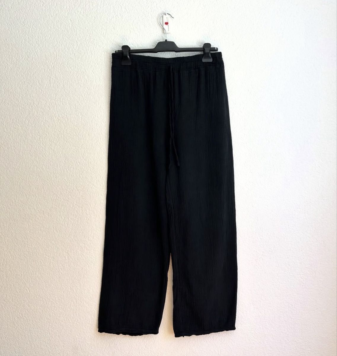 Pantaloni: Musselin Hose schwarz – Usato da Chur venduto da faja7000