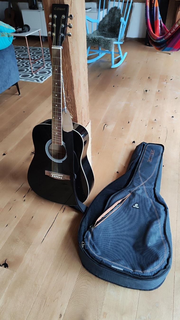 C.Giant Musikinstrumente: Akustik Gitarre von C.Giant – Gebraucht aus Oberneunforn von saloeff