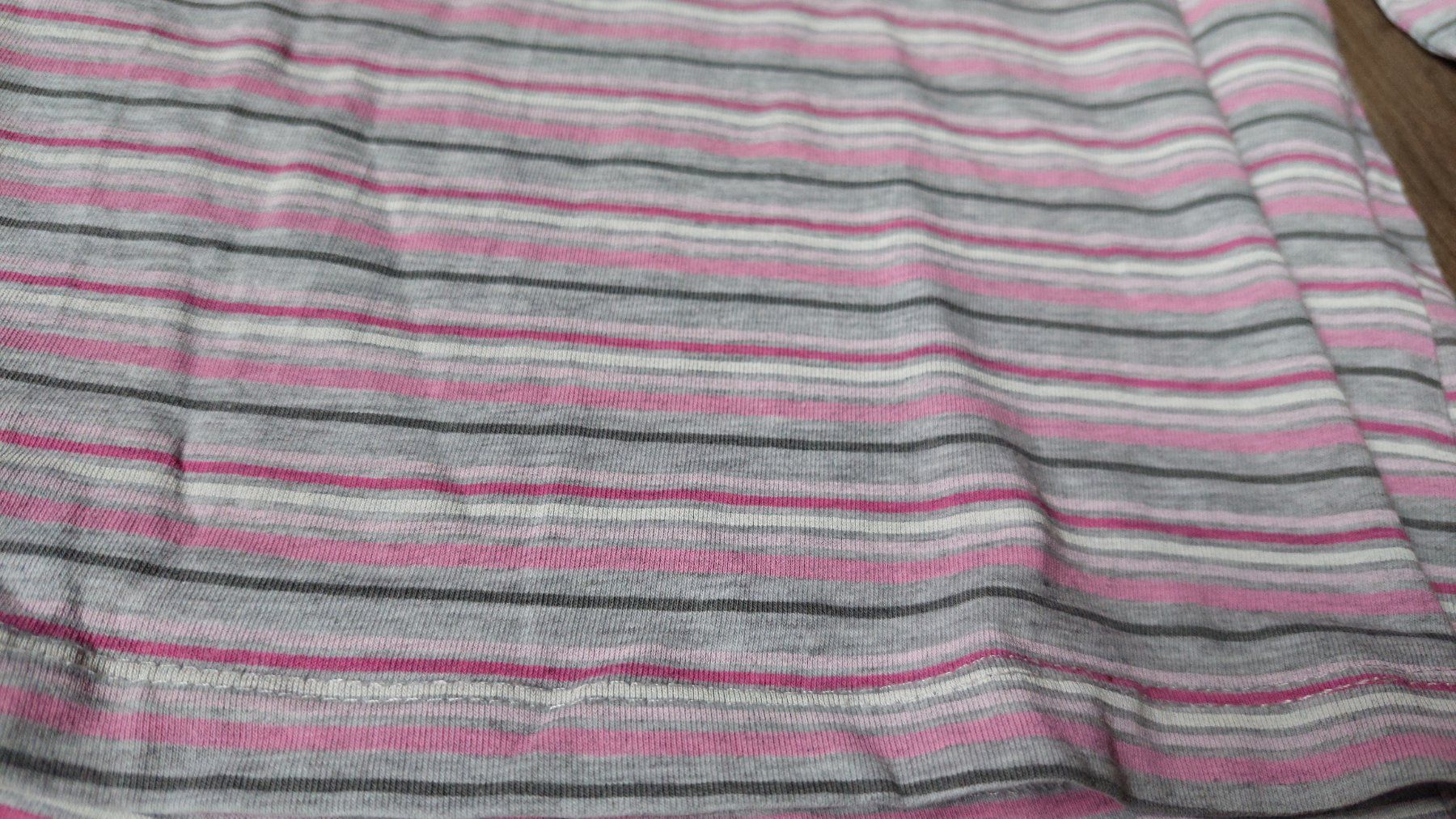 Maglioni & Felpe: Rollkragenshirt von Sfera Grösse 110 / 116 – Usato da Wiesendangen venduto da troawus 1