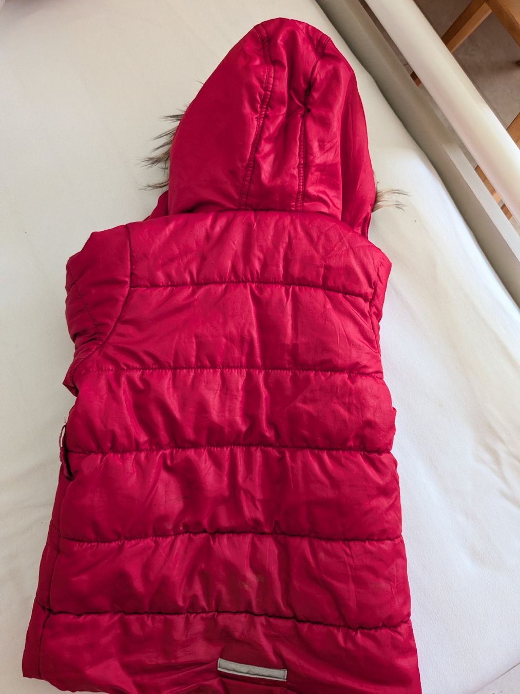 Giacche & Cappotti: Rote Winterjacke mit Kapuze, Grösse 92 – Usato da Hinteregg venduto da Pribezh 1