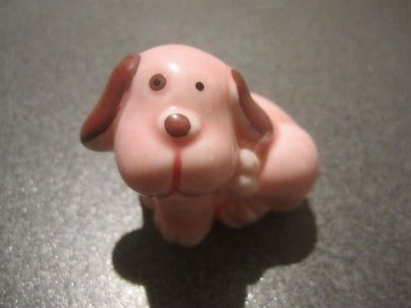 Statuette: Hund rosa sitzend – Usato da Zürich venduto da Motzkuh