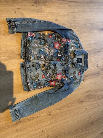 Desigual Jeansjacke bestickt & verziert Gr. 36