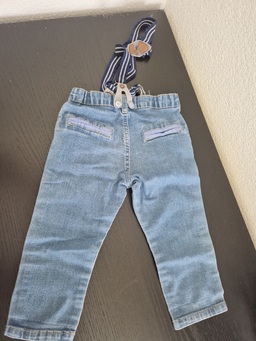 Lotti & Set di vestiti: Hosen Grösse 12-24Monate – Usato da Leuggern venduto da MonaM90 1