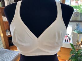 Bequemer Weiss BH, kaum getragen, Grösse 75C Top Zustand!