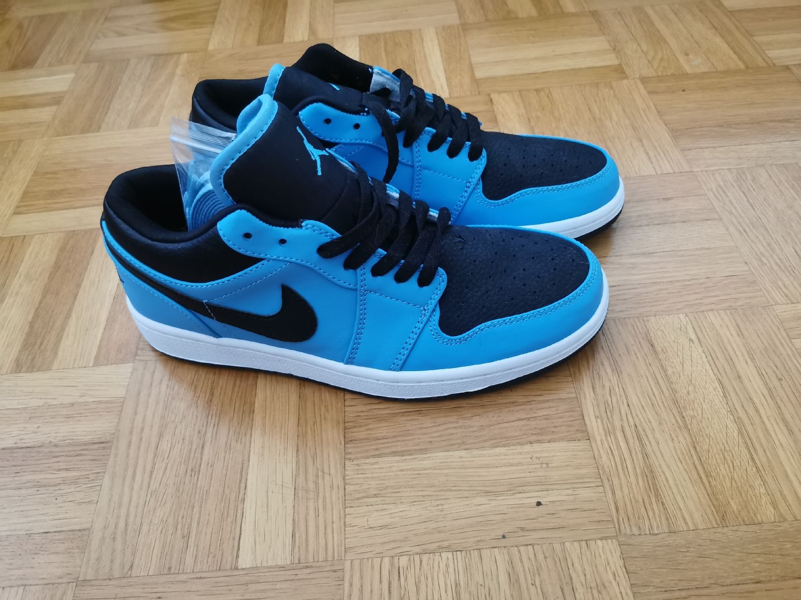 Jordan Herrenschuhe: Jordan University low blue 38.5 – Neu (gemäss Beschreibung) aus Bern von ged_ffx9 1