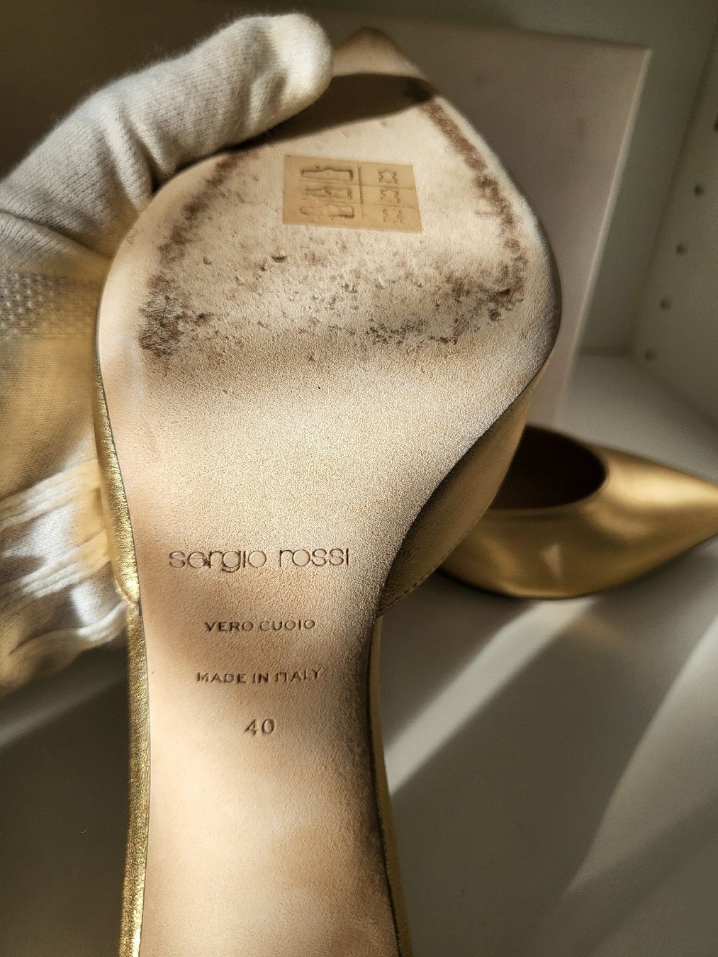 Sergio Rossi Scarpe da donna: Sergio Rossi Gold Leather Mules Size 40 – Usato da Sarmenstorf venduto da zuz_q5kq 4