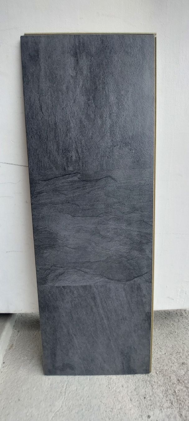 Rivestimenti per pavimenti: 190 m2  Laminat klick bodenbelag – Usato da Stans venduto da Ruthli56 7
