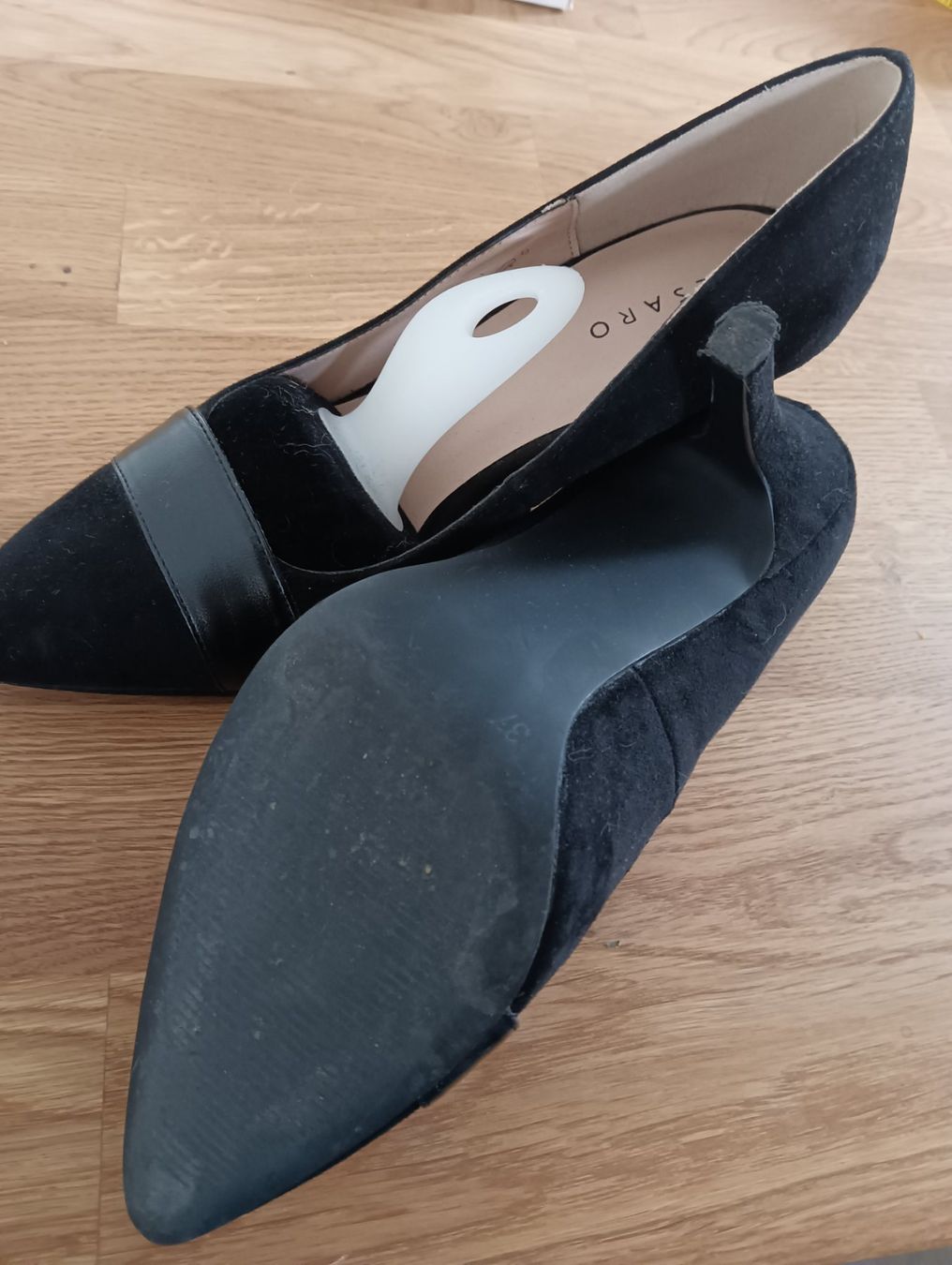 Damenschuhe: Schwarze Pumps Pesaro mit Absatz Gr. 37 – Gebraucht aus Schöfflisdorf von kin_2dp9 4