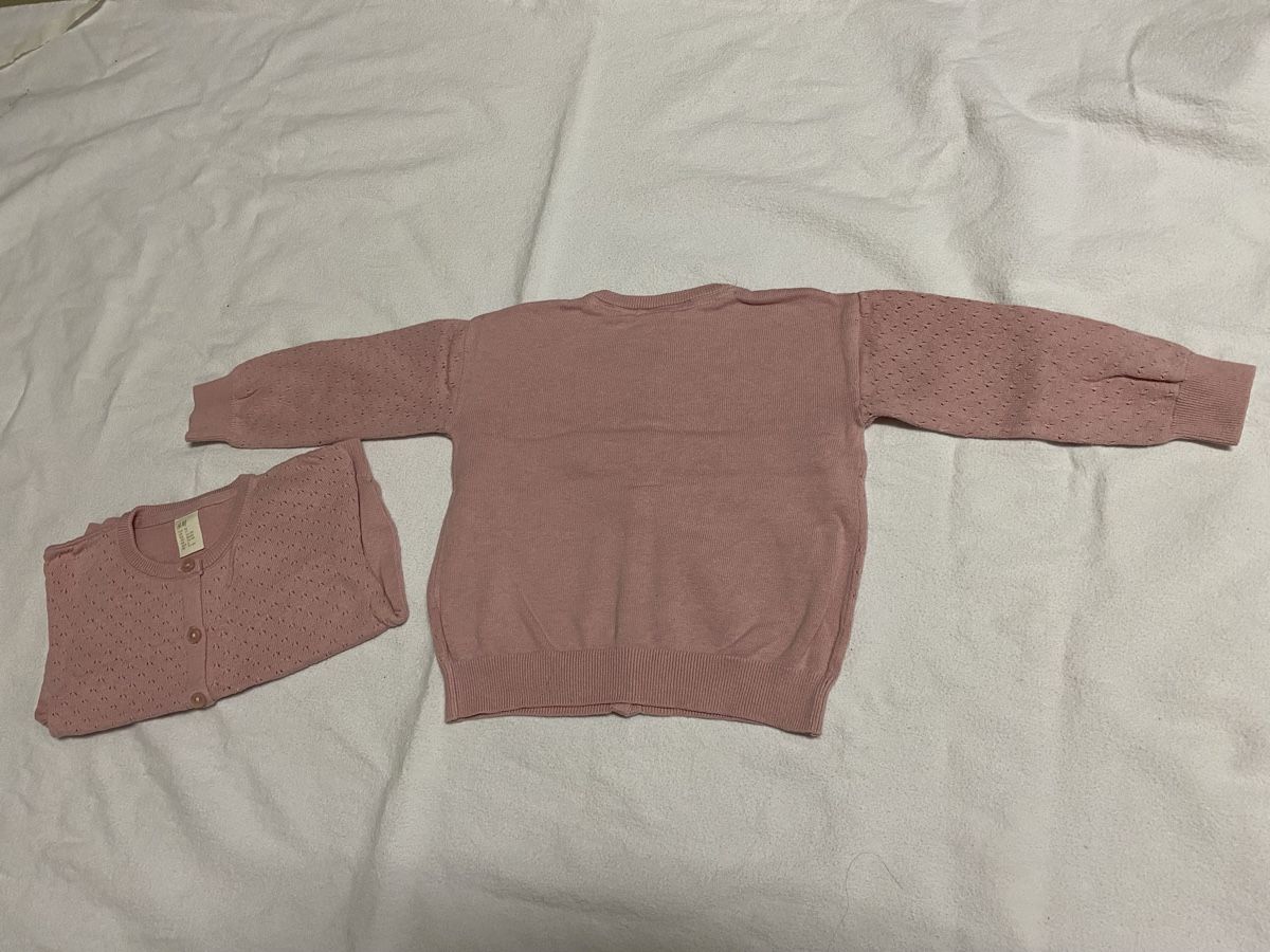 H&M Giacche & Cappotti: Strickjäckli in Grösse 92 im Doppelpack – Nuovo (secondo la descrizione) da Sissach venduto da SV-650 1