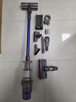 Dyson V11 Akku Staubsauger - Top Zustand, Zubehör komplett!