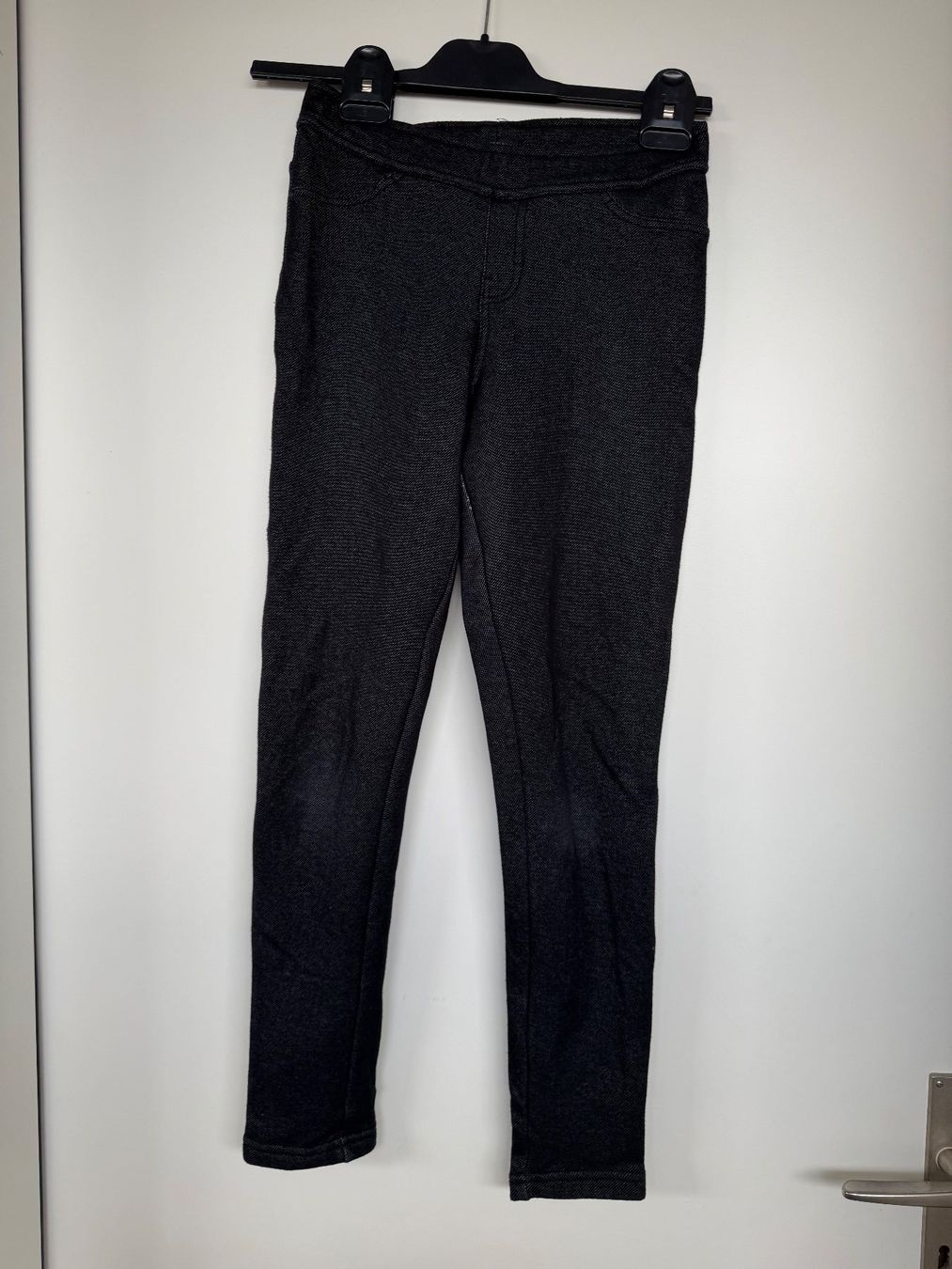 C&A Pantaloni: Jeggins C&A Gr. 158 – Usato da Dällikon venduto da dahi1