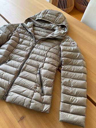 Damen Steppjacke / Jacke Daunen Gr. M, neuwertig NP 180.-