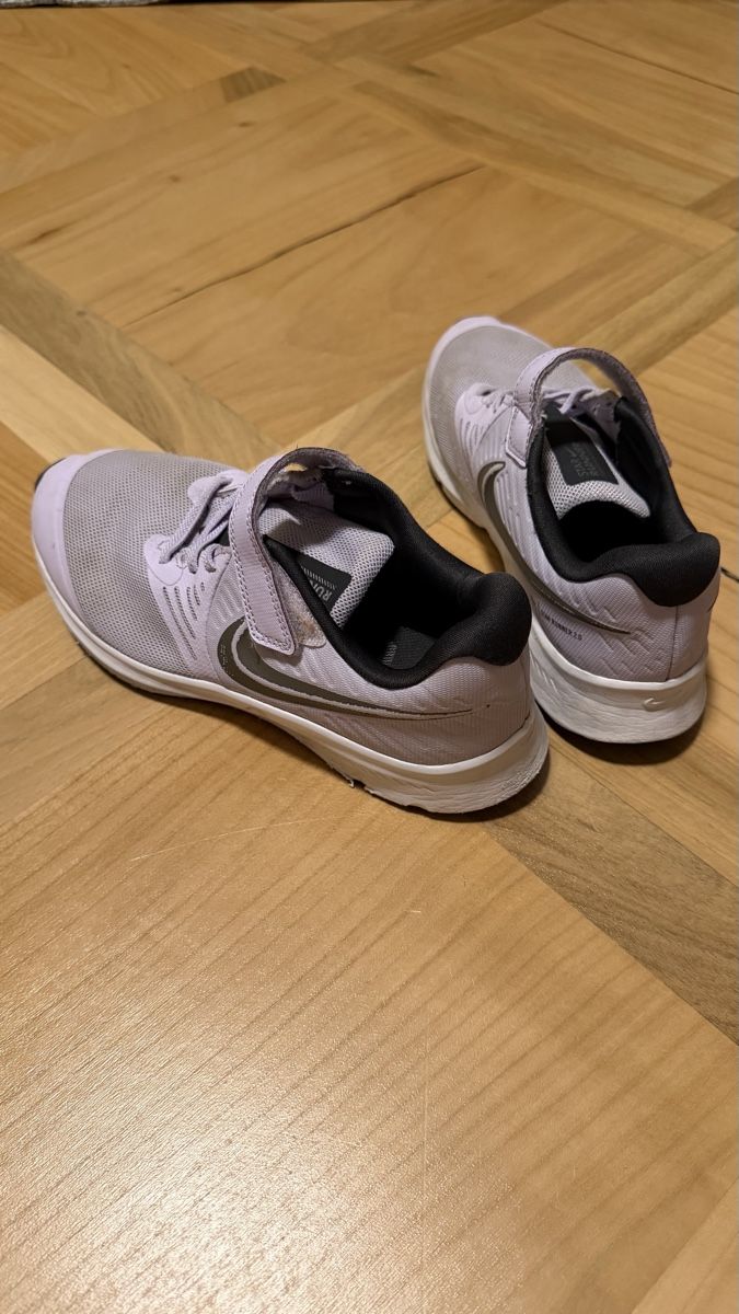 Nike Herrenschuhe: Nike Star Runner – Gebraucht aus Speicher von kolomak 1