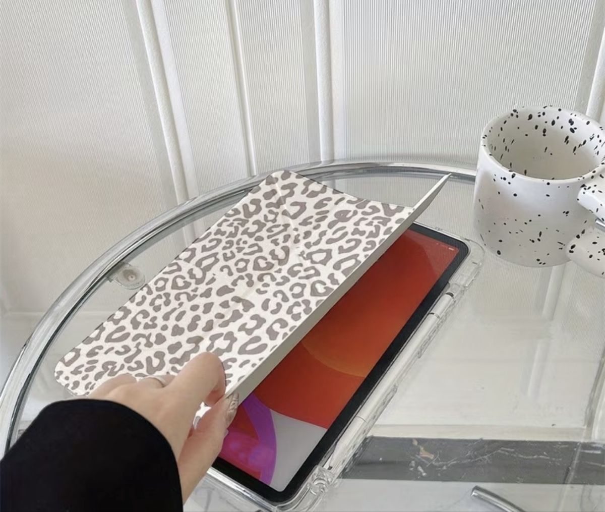 Apple Covers & Borse: iPad Hülle/Case mit Leopardenmuster, neuwertig! – Nuovo e nell'imballaggio originale da Biel/Bienne venduto da jac_pw5y 2