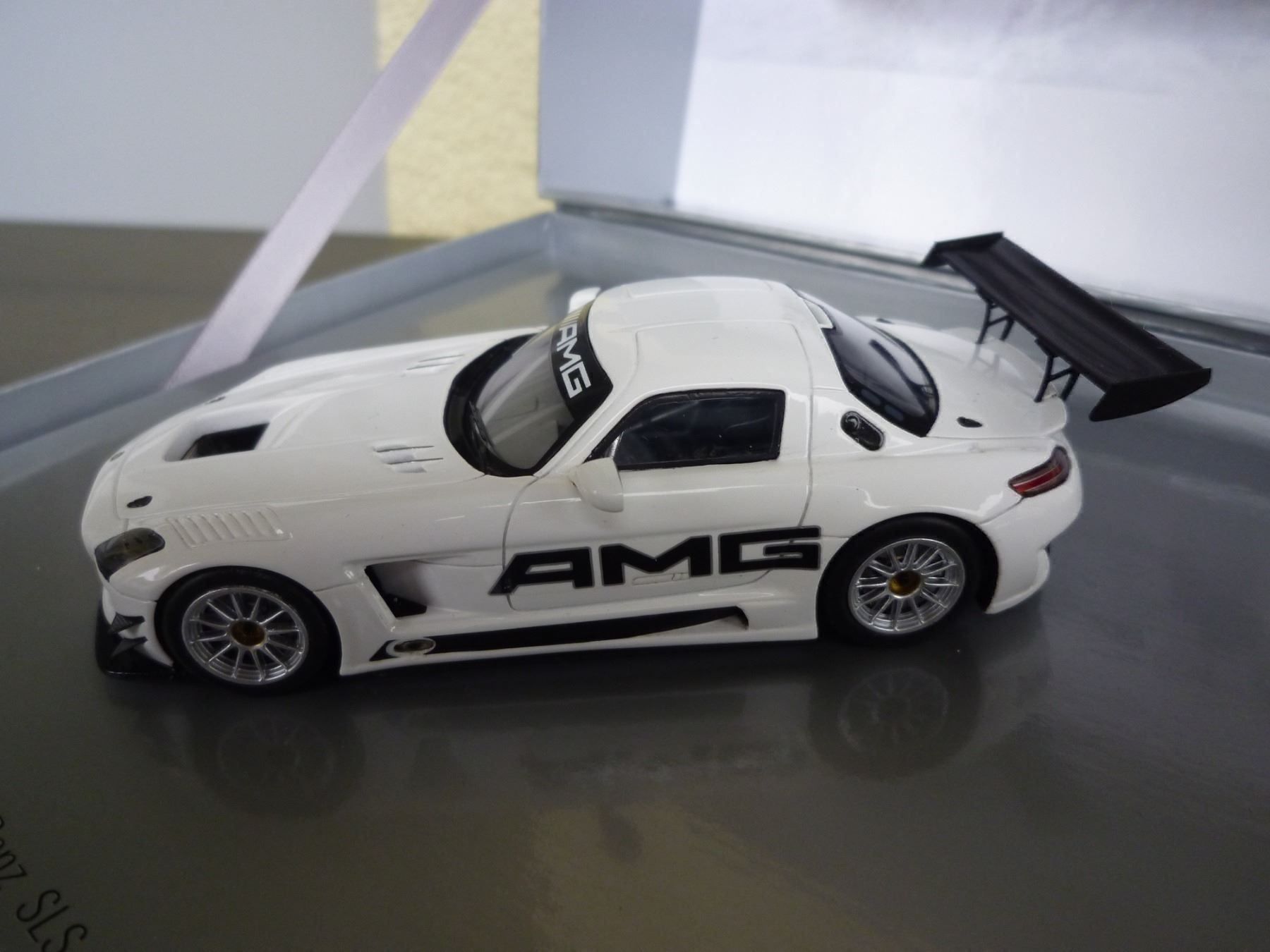 Mercedes-Benz Modellautos: Mercedes-Benz SLS AMG GT3 – Neu und originalverpackt aus Flawil von Imperiosud 6