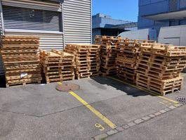 Gratis abzuholen Holzpaletten