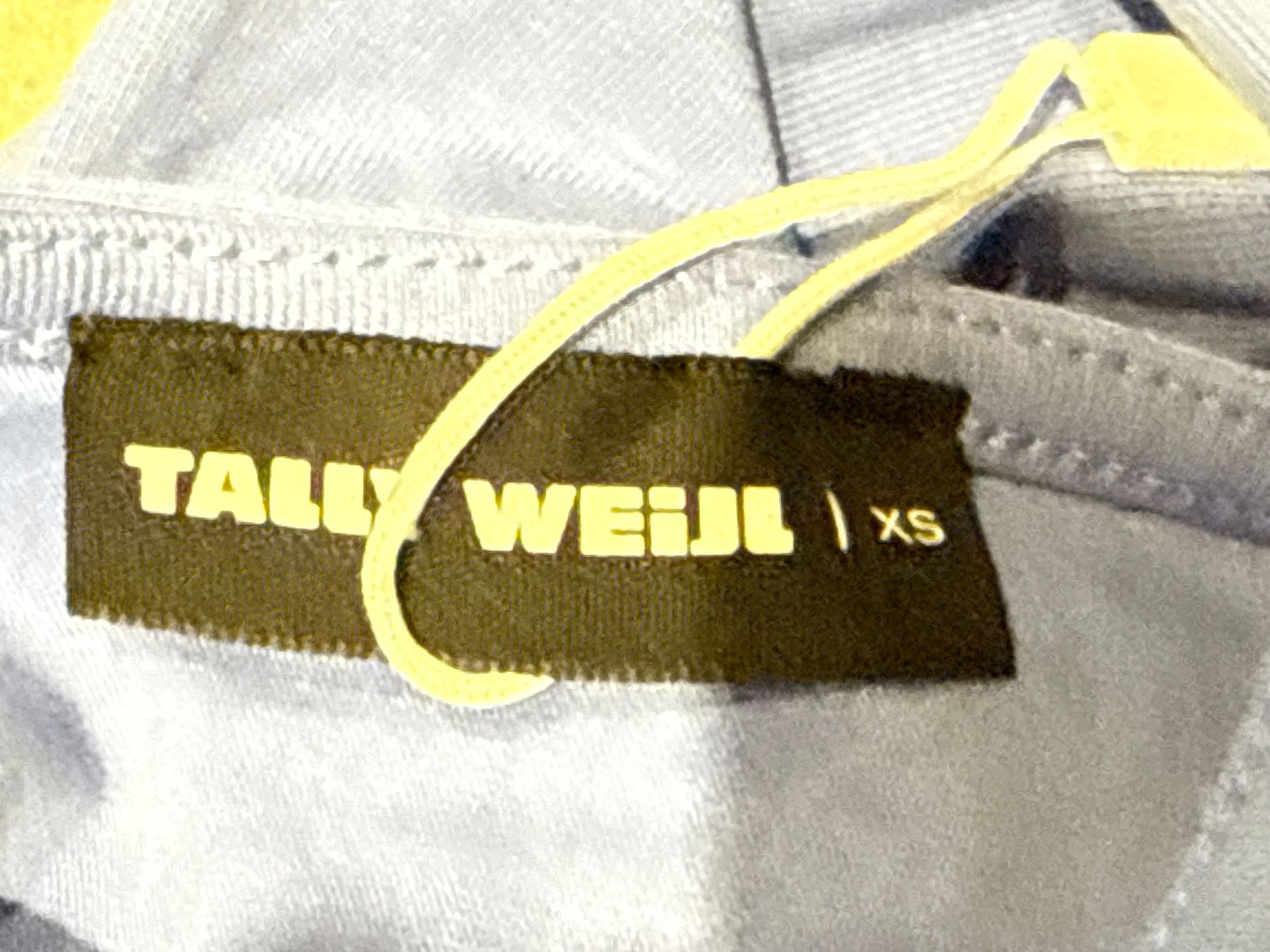 Maglioni & Felpe: TALLY WEIJL Rücken- Bauchfreier Pulli / Top, NEU – Nuovo (secondo la descrizione) da Amriswil venduto da used2use 2