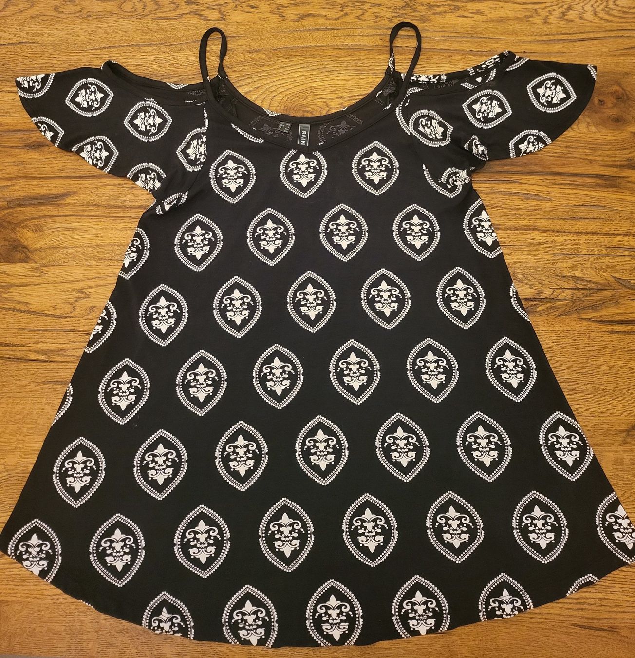Rainbow Kleider: Schöne Kleid - Oberteil, schulterfreie – Neu (gemäss Beschreibung) aus Basel von sci_67ms
