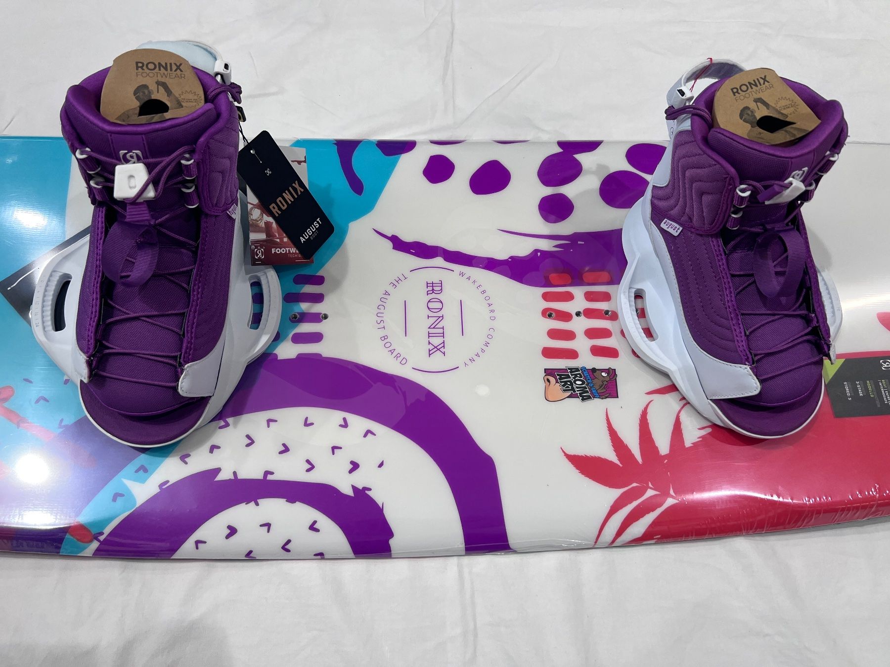 Ronix Surfboards & Schwimmbrette: AUGUST RONIX KIDS WAKEBOARD 120 – Neu und originalverpackt aus Stans von 360Stans 2
