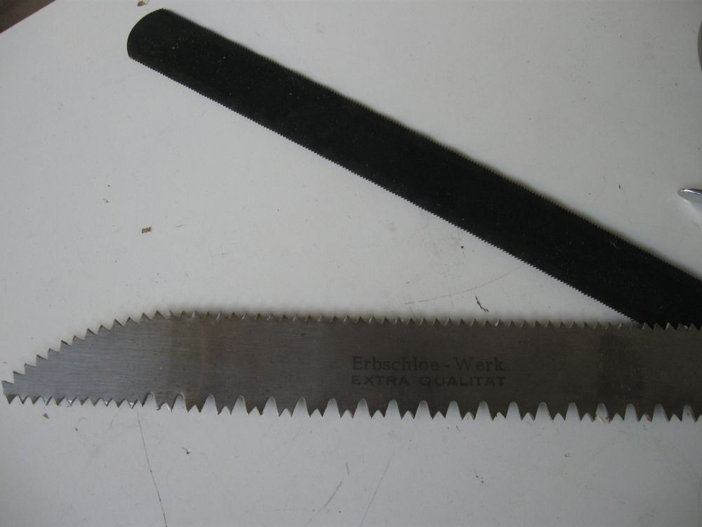 Klapp-Handsäge Mit 130 Mm Klinge – Für Holz, Gipskarton, Praktisch Zum Mitnehmen