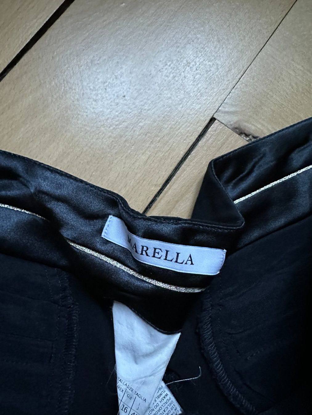 Marella Hosen: MARELLA - Hose schwarz 42 – Gebraucht aus Zürich von Diazaio 2