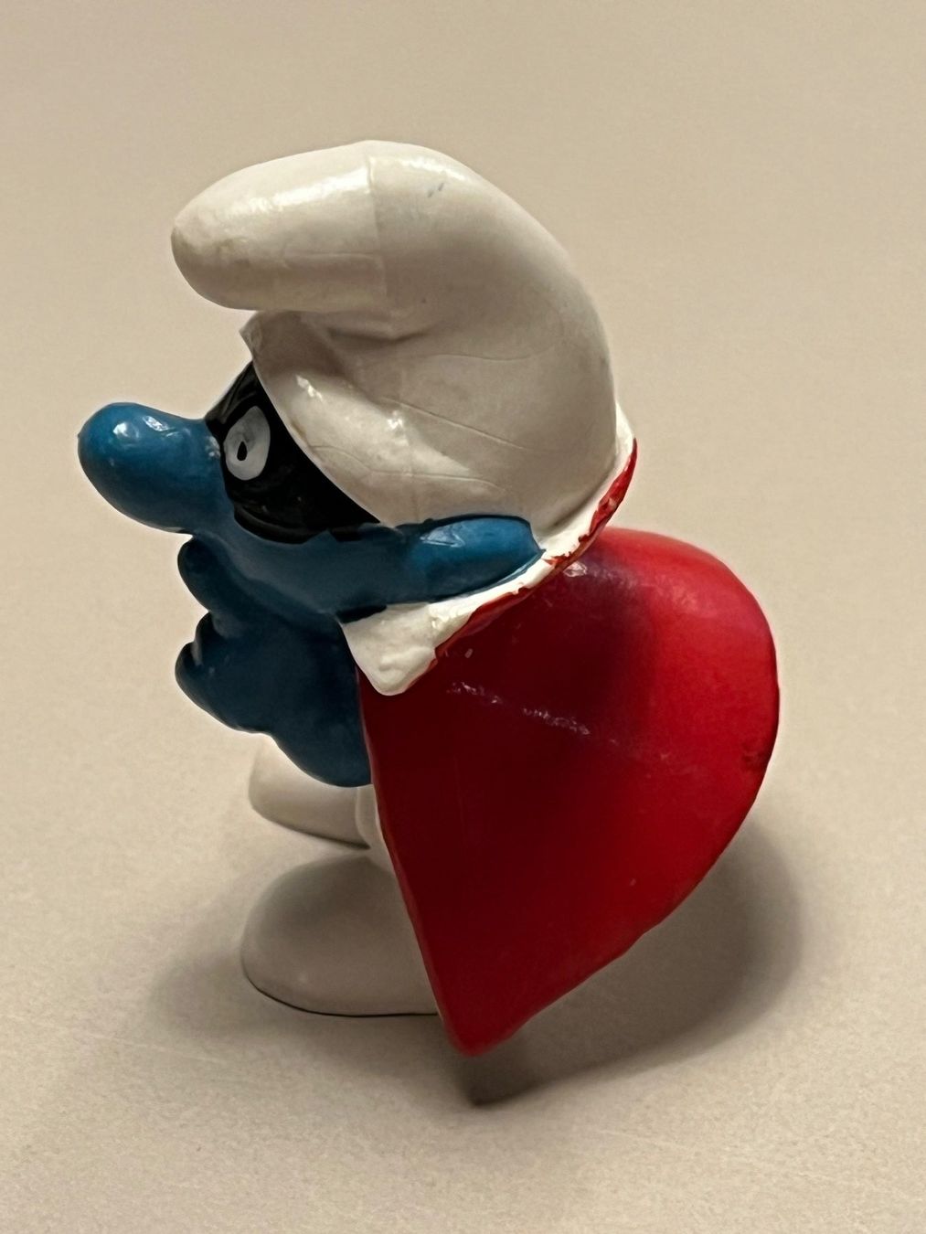 Schleich Statuette: Verschwörer Schlumpf mit rotem Umhang – Usato da Winterthur venduto da Wusa01 2
