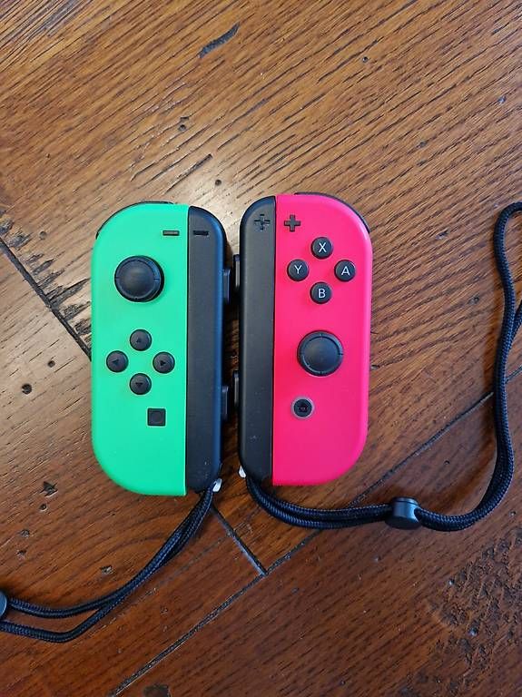 Konsolen: Nintendo Switch V2 – Gebraucht aus Penthaz von max_92fd 3
