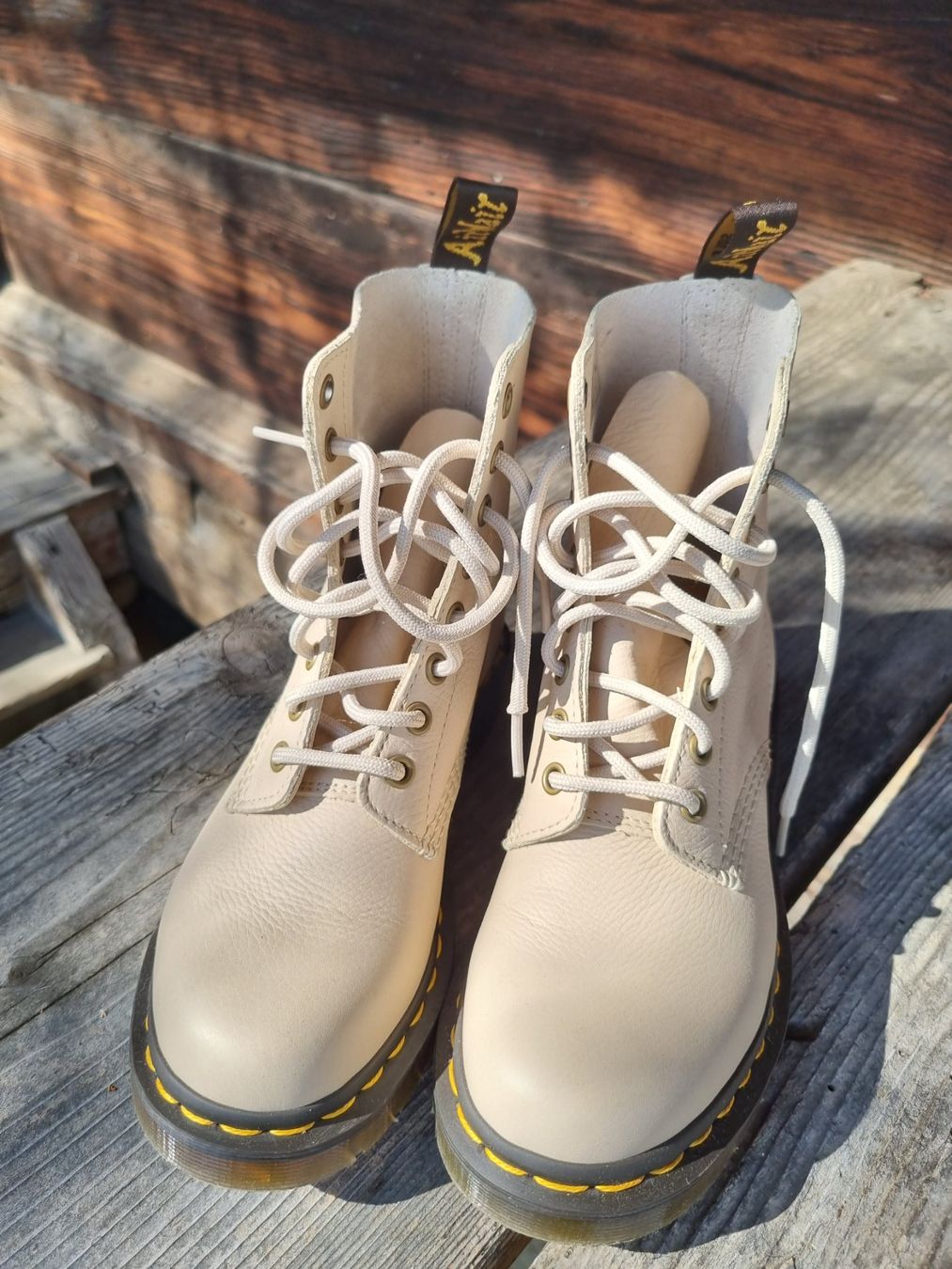 Dr. Martens Scarpe da donna: Doc Martens Schnürschuh Gr 37 – Usato da Wattenwil venduto da flohdog