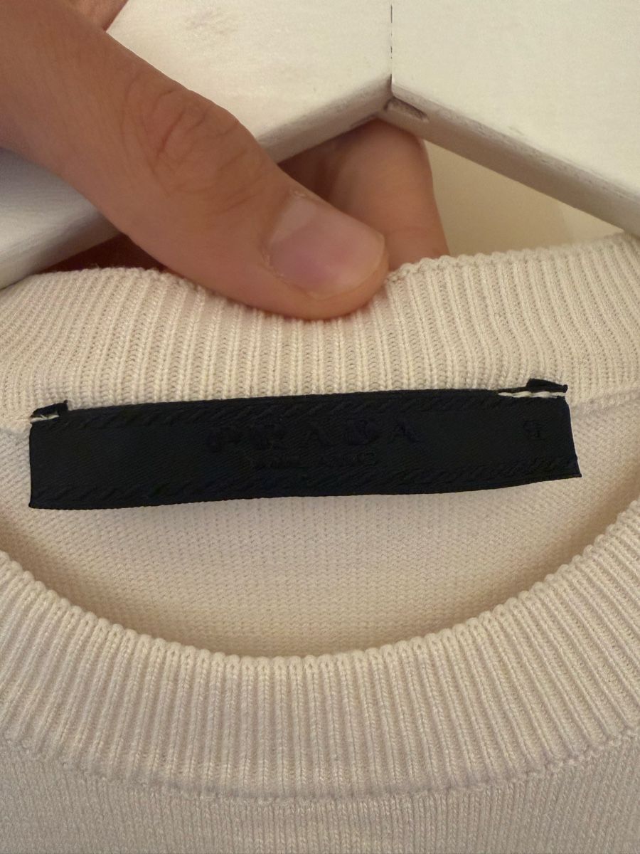 Prada T-shirt: T-shirt prada blanc – Nuovo (secondo la descrizione) da Genève venduto da isa_g5qj 2