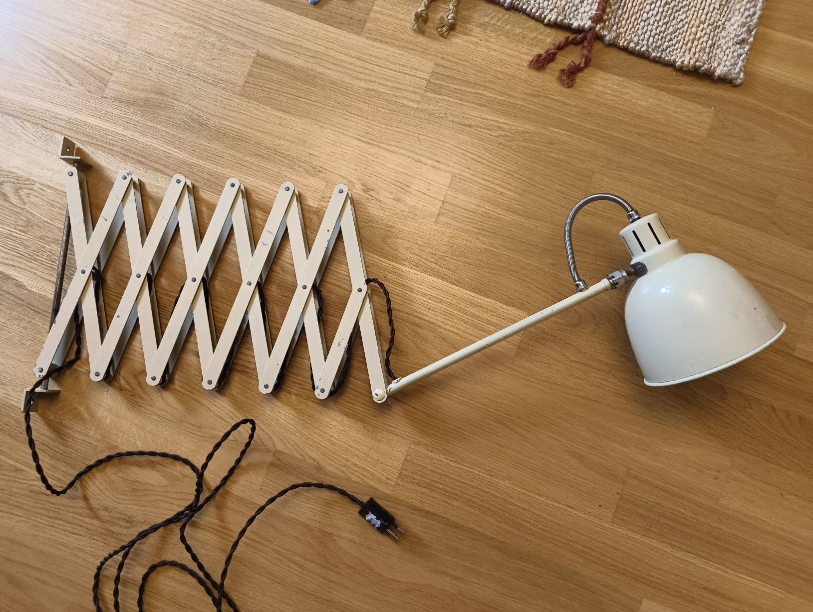 Amba Lampes: Amba Basel Scherenlampe – D'occasion à Zürich par BK8000 4
