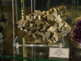 Pyrit-Cluster – Peru – 1,3 kg