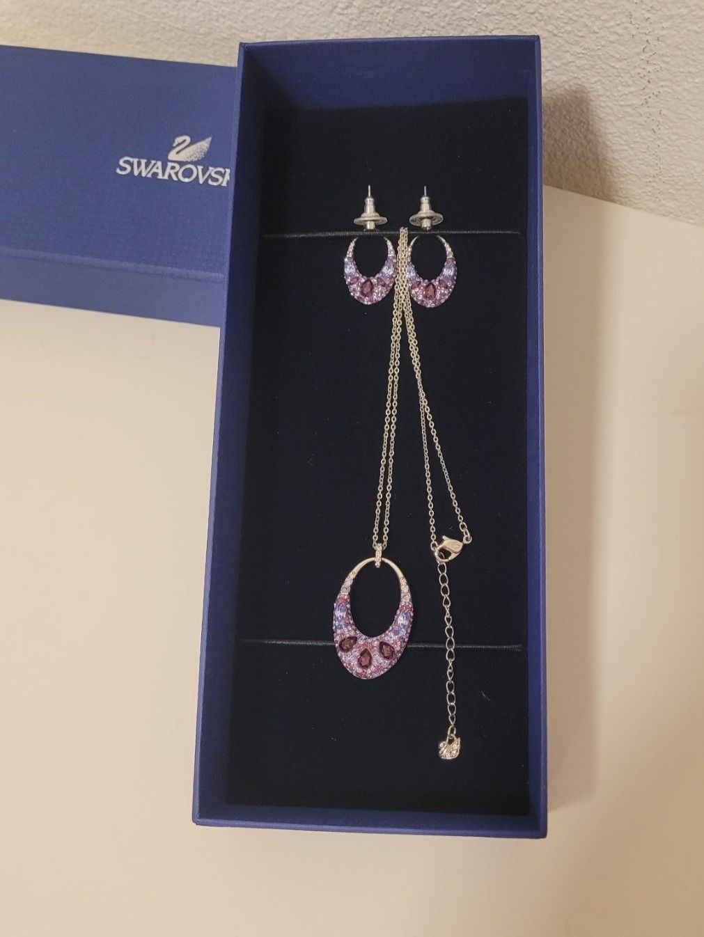 Swarovski Catenine: Swarovski Set lila violett – Usato da Schaan venduto da car_wrv2 1