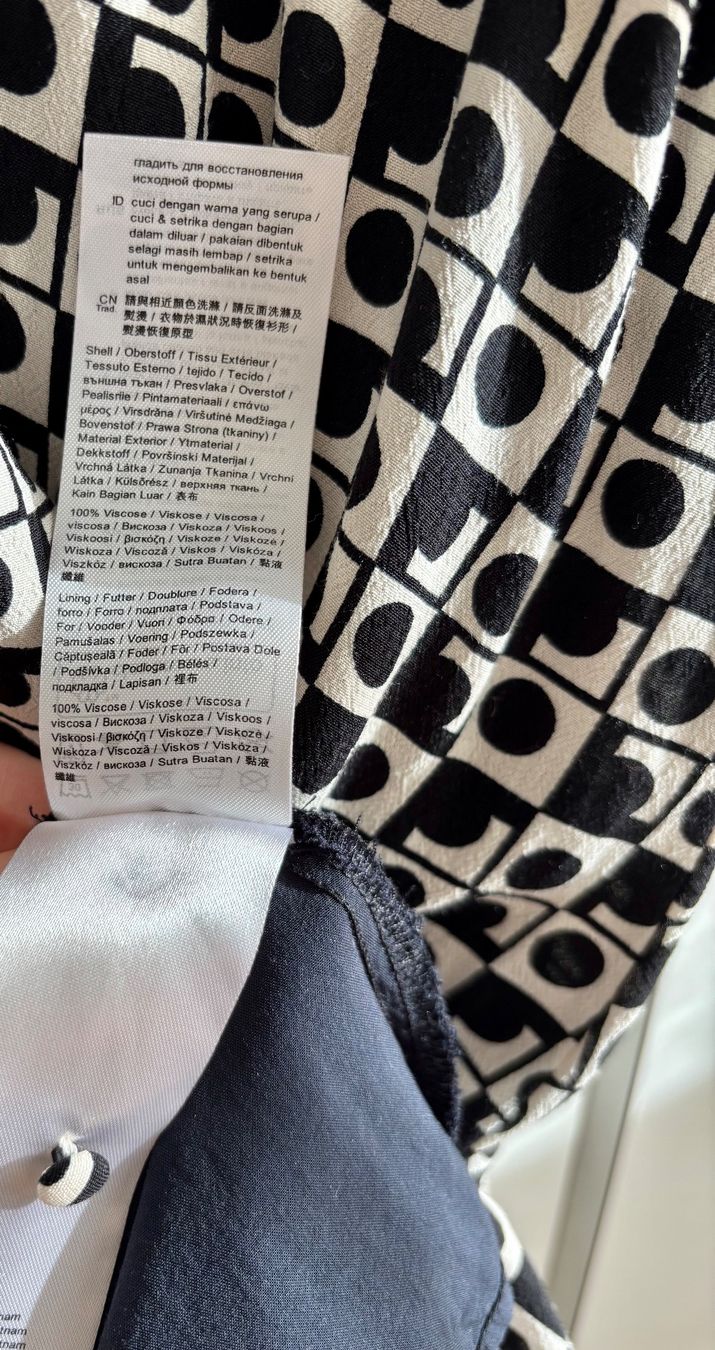 Esprit Vestiti: Langes Viskosekleid mit Unterkleid – Nuovo (secondo la descrizione) da Niederrohrdorf venduto da Madoqua 8