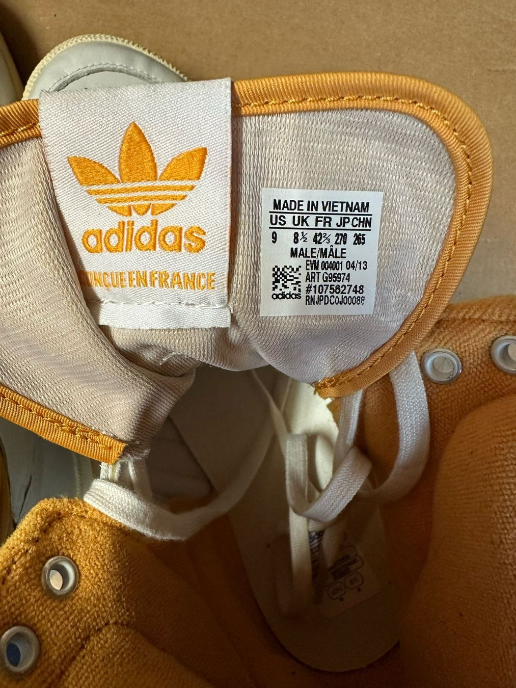 Adidas Herrenschuhe: Adidas Sneaker Grösse 42 2/3 – Gebraucht aus Burgdorf von interstellar2 2