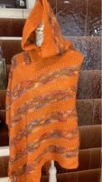 Orange Poncho mit Kapuze und Fransen🪶Gr.S/M
