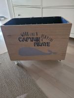 Spielzeugkiste auf Räder, Holz