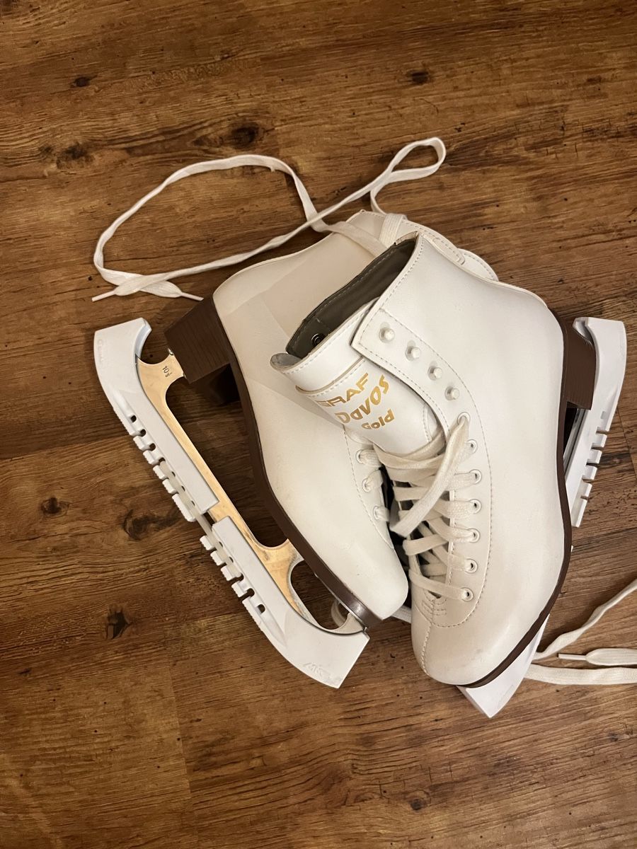 Graf Pattini da ghiaccio: Graf Davos Gold Schlitschuhe – Nuovo (secondo la descrizione) da Uznach venduto da eva_b2rj