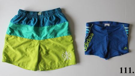 Maillots de bain / Badeanzüge  t.152    (Adidas)