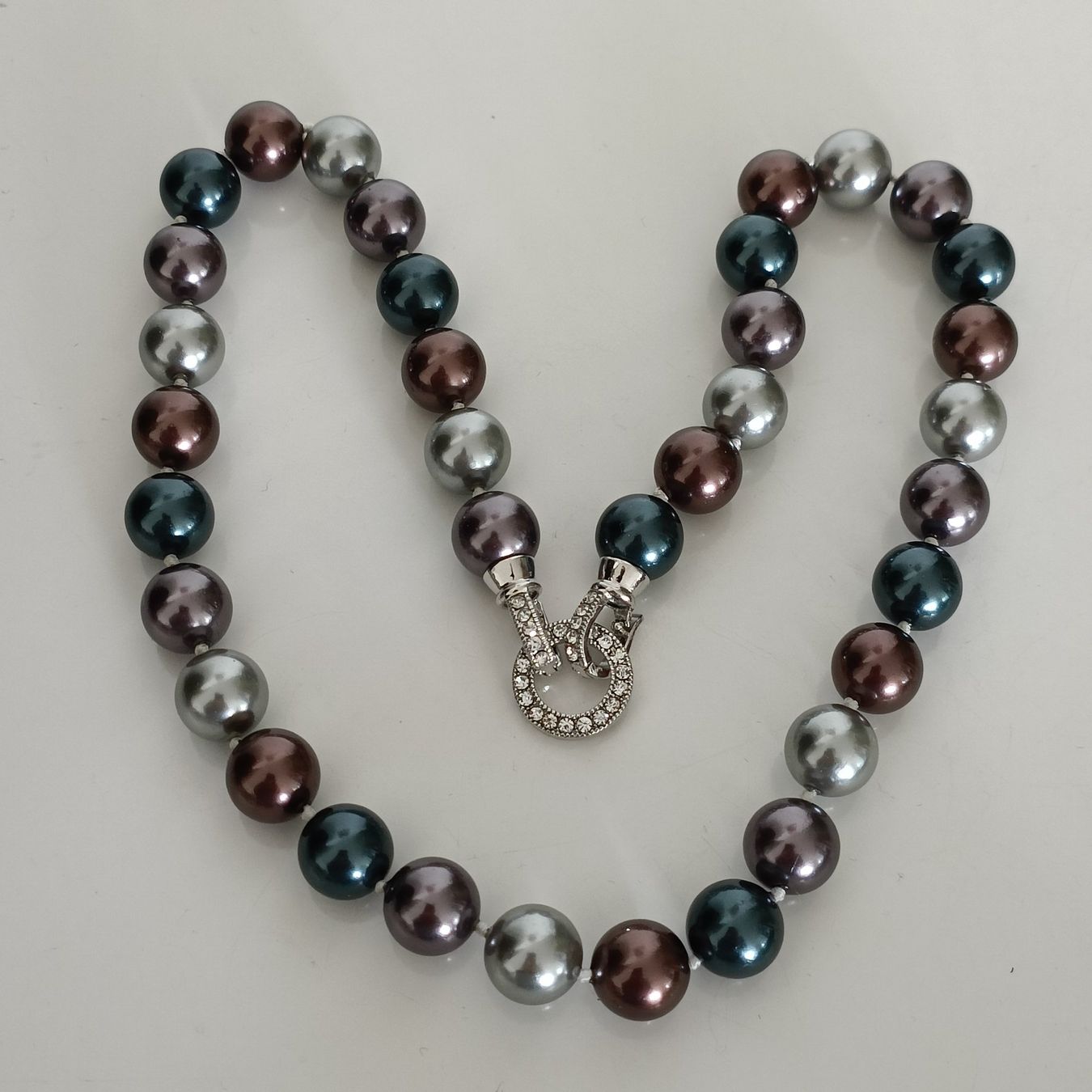Catenine: Elegante Perlenkette, versilbert, Strassverschluss – Usato da Birr venduto da sen_8djr 2