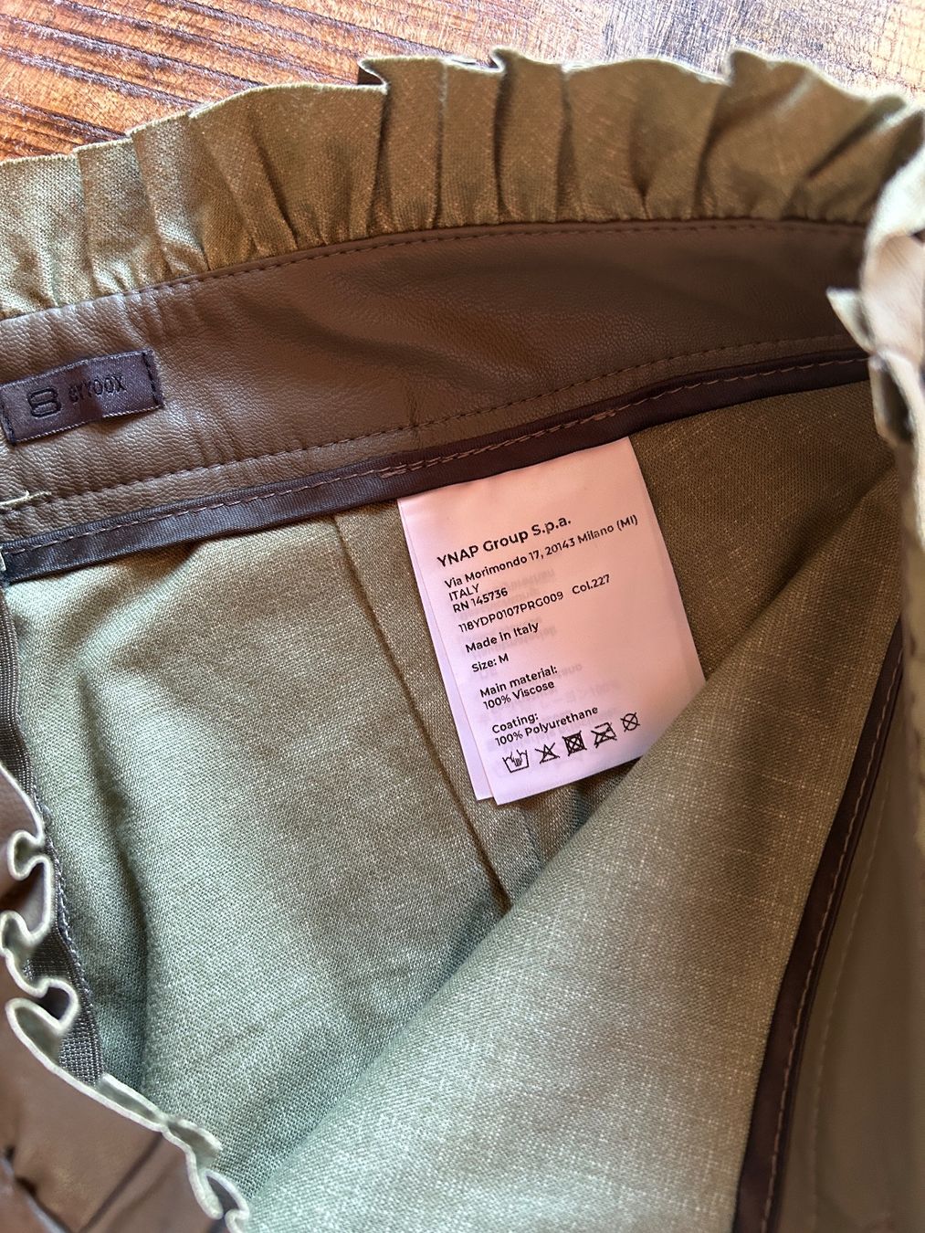 Pantaloni: YOOX Kunstleder Leggings - Gr. M – Usato da Illnau venduto da Monkky 5