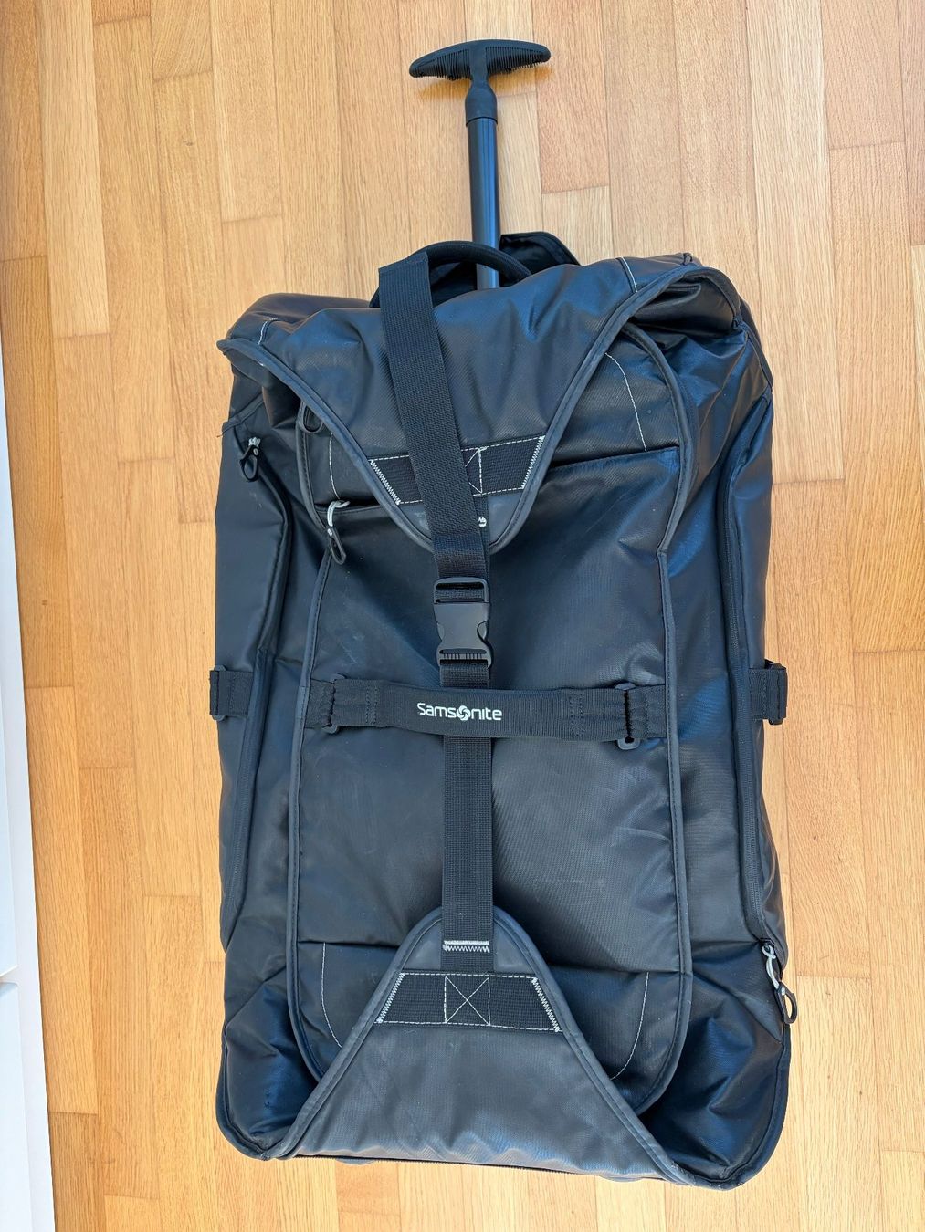 Samsonite Sacs: Reisetasche Samsonite mit Rollen – D'occasion à Küsnacht ZH par Hell11 1