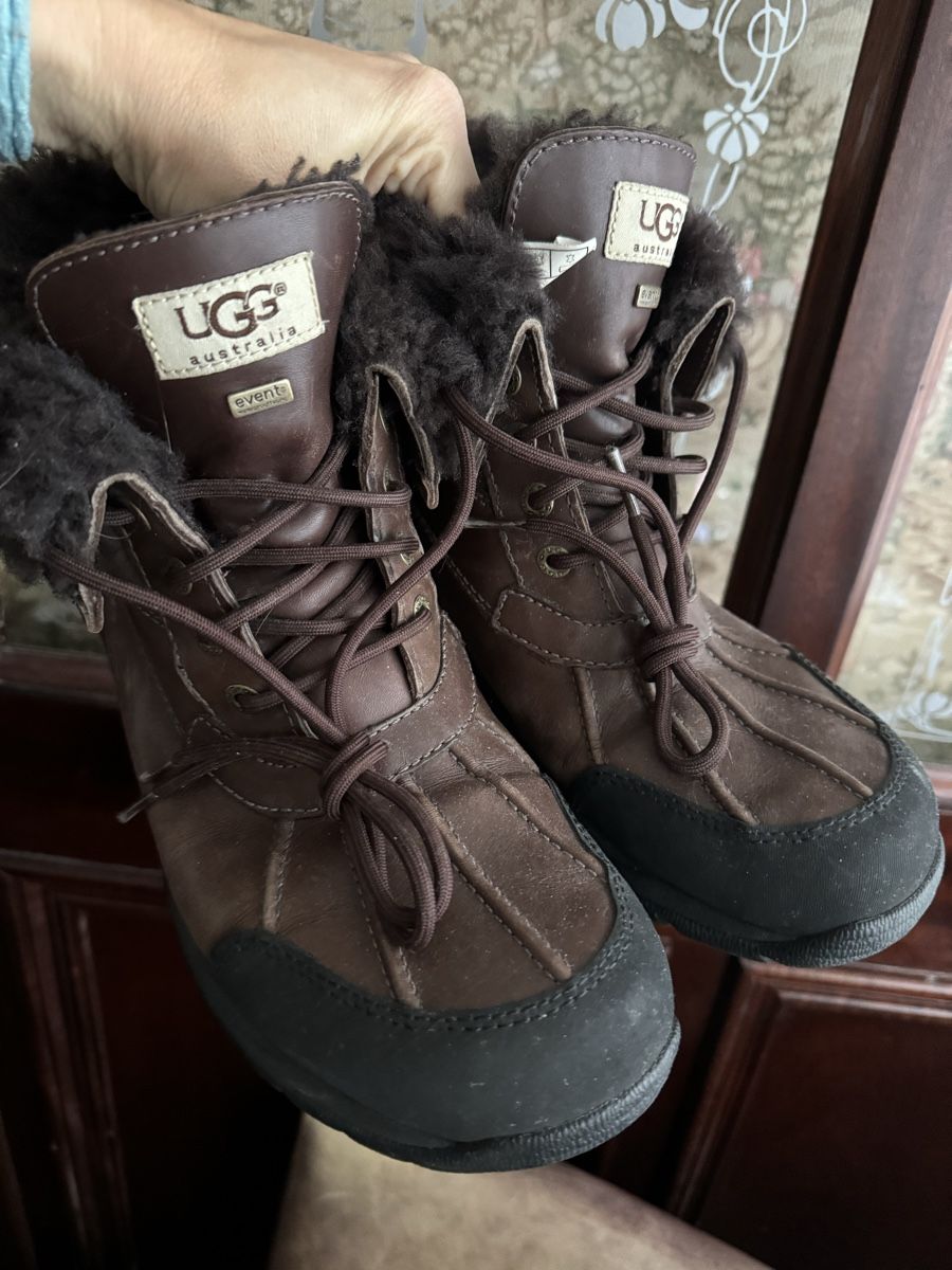 Ugg Scarpe da uomo: Ugg Leder Winterstiefel Schneeschuhe – Usato da Obfelden venduto da cesarina10 9