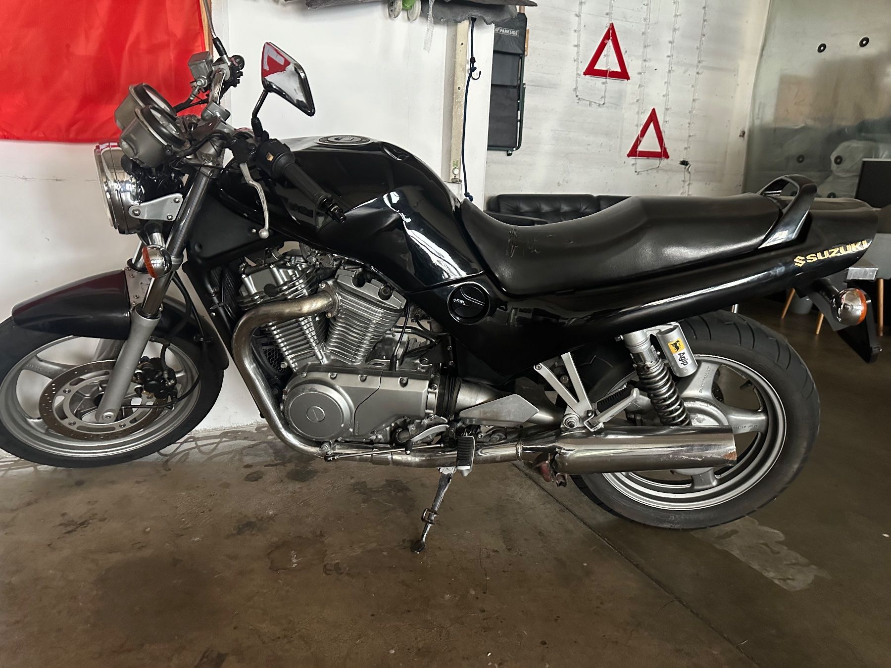 Suzuki Strada: SUZUKI VX800 – Usato da Horgen venduto da kas_9d9y 2