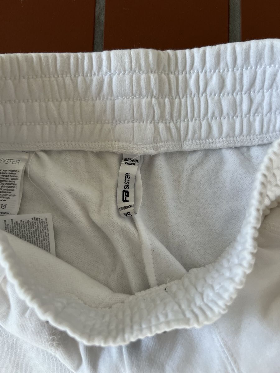 Hosen: Trainer Hose XS – Gebraucht aus zürich von kira.jj 1