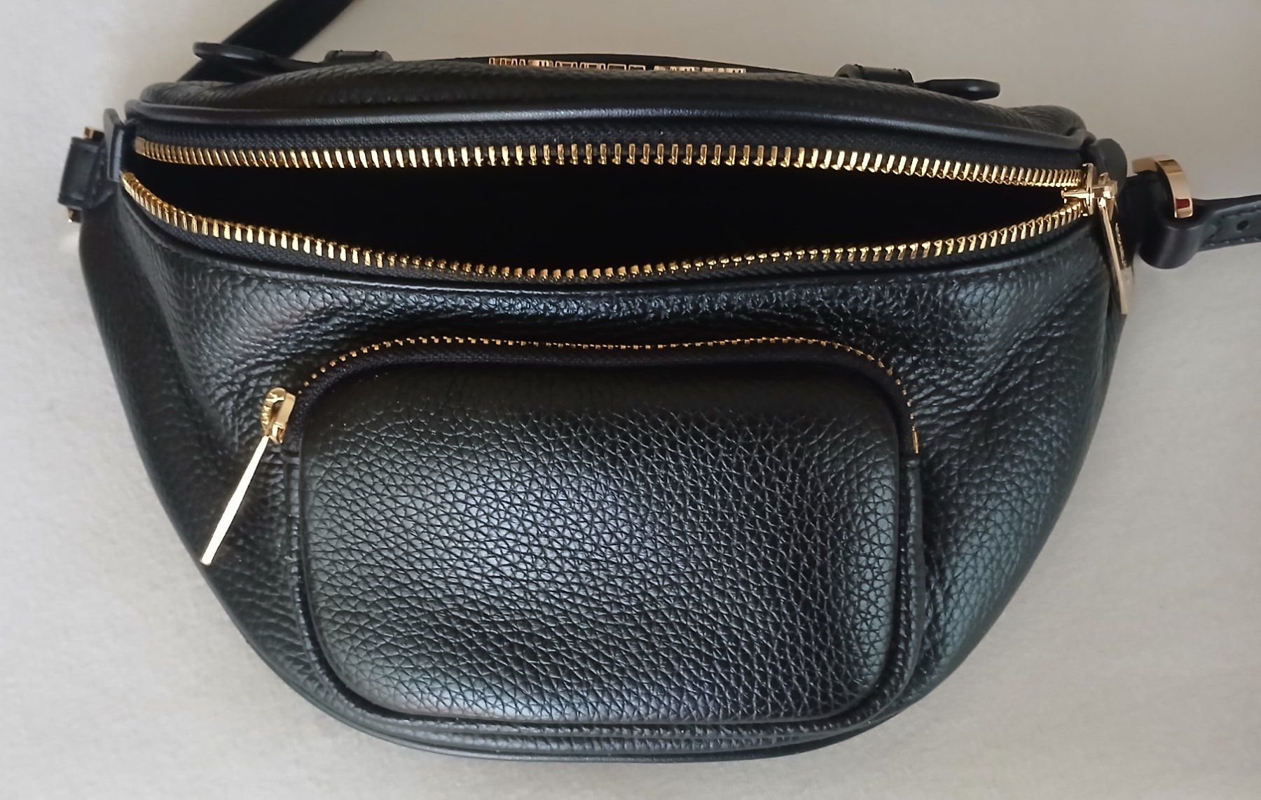 Michael Kors Borse da donna: NEW MICHAEL KORS LEDER MARSUPIO schwarz – Nuovo (secondo la descrizione) da Villa Luganese venduto da luxlady