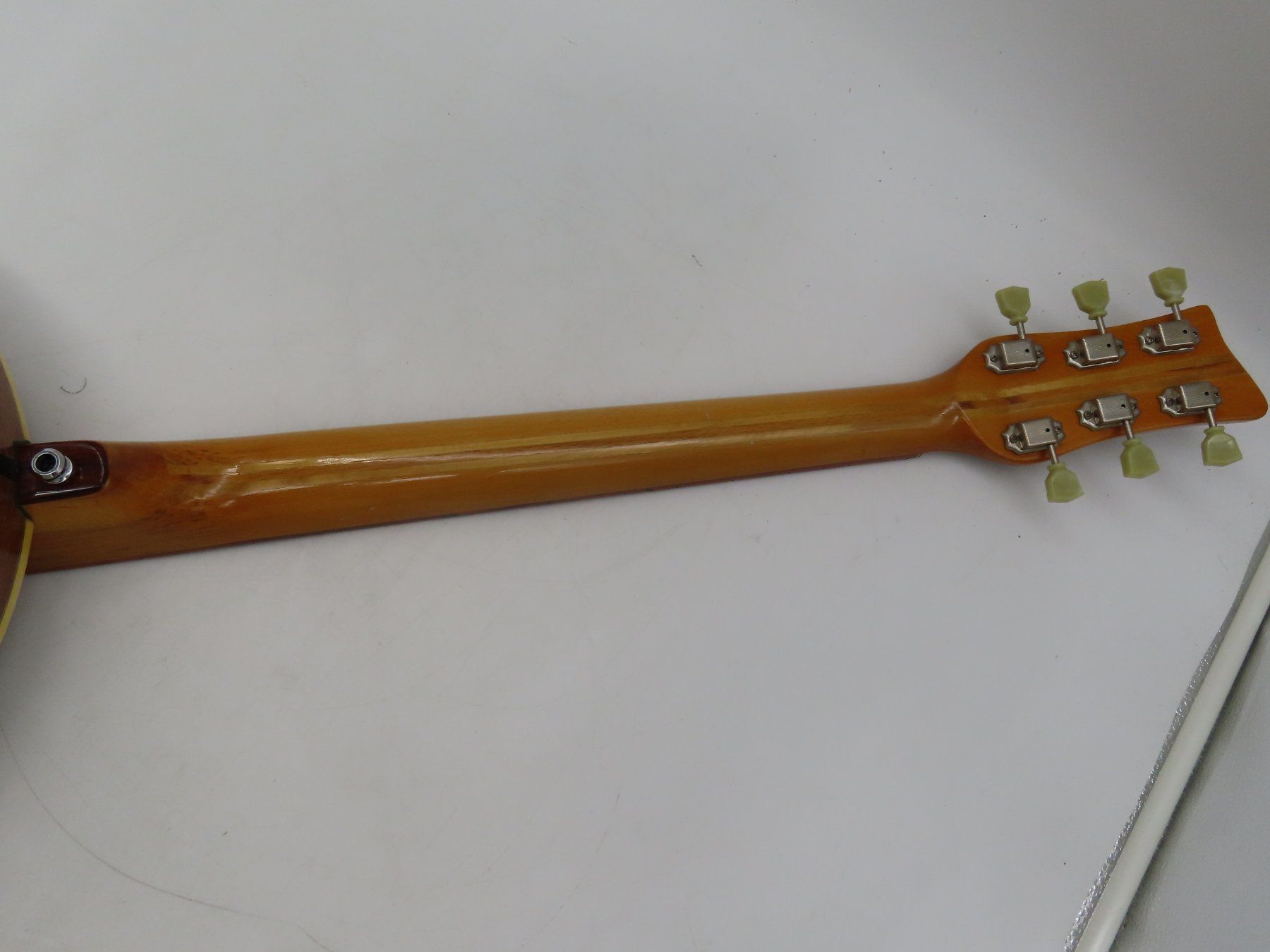Vintage Musikinstrumente: Vintage Marma Gitarren-Banjo – Gebraucht aus Reinach BL von WBZ-Flohmarkt 8