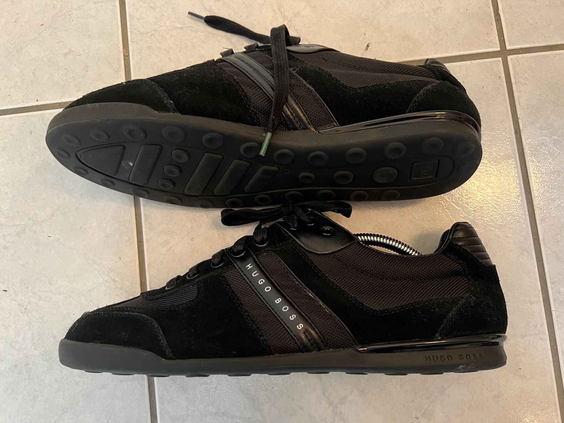 Hugo Boss Scarpe da uomo: BOSS Herren Sneaker Gr. 43 – Usato da Basel venduto da La.Bonne.affaire 2