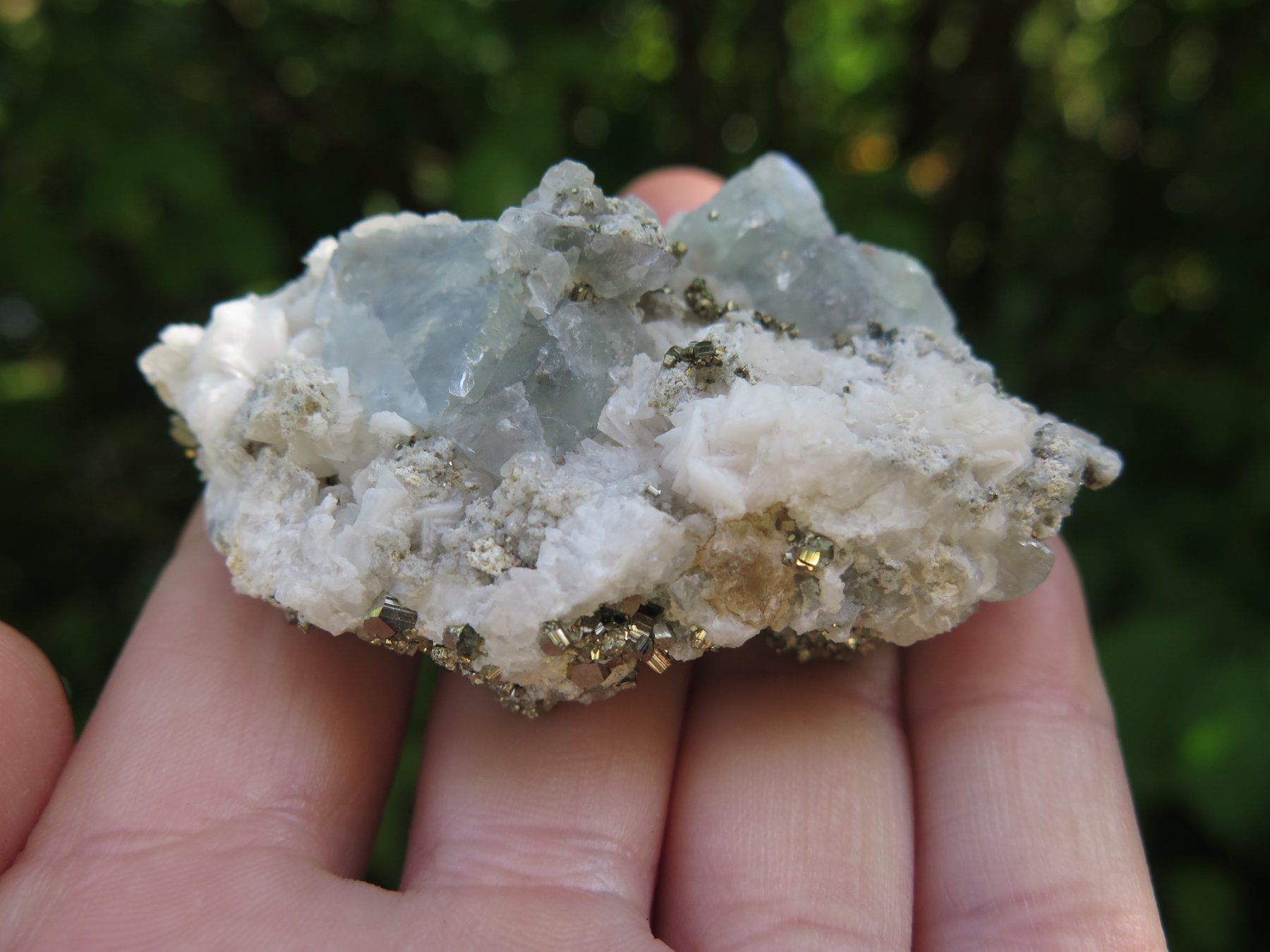 Minerali & Pietre curative: Fluorit mit Pyriten, Calcit und Dolomit – Usato da Schaffhausen venduto da Yamakana51L8736OQ8 3