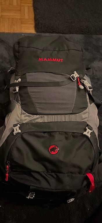 Mammut Zaini: Hero crest 40 Mammut Rucksack – Usato da Basel venduto da Muchachoo